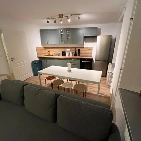 # Le 16 # Tres Bel 3 Renove Apartment *